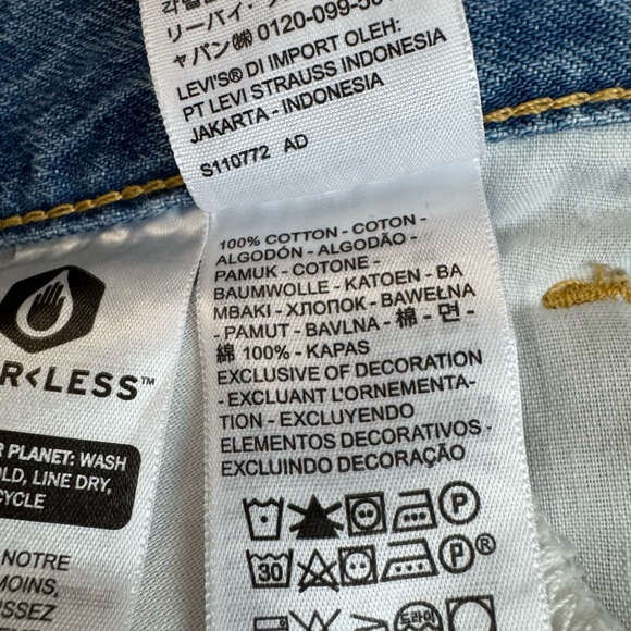 LEVI’S DENIM SHORTS – SIZE 26 - Picture 5 of 7